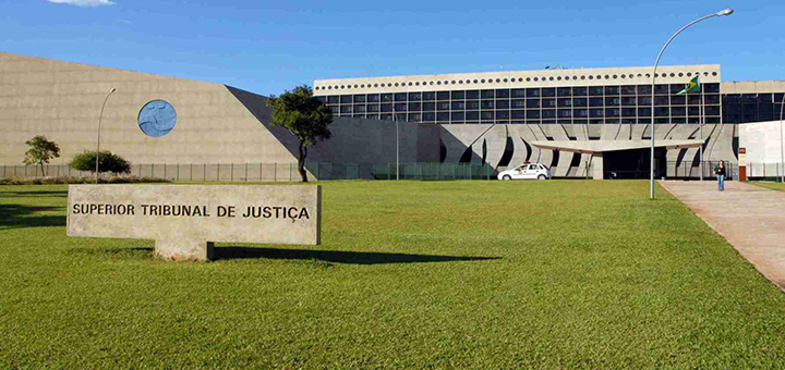Liberdade de expressão e Direitos de Personalidade